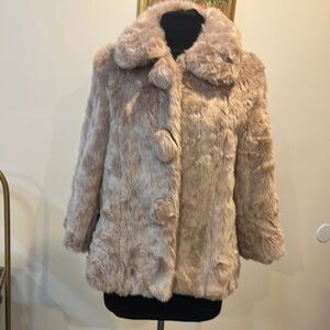 NWT Bebe Women's very soft Faux Fur Coat - Cream Size S